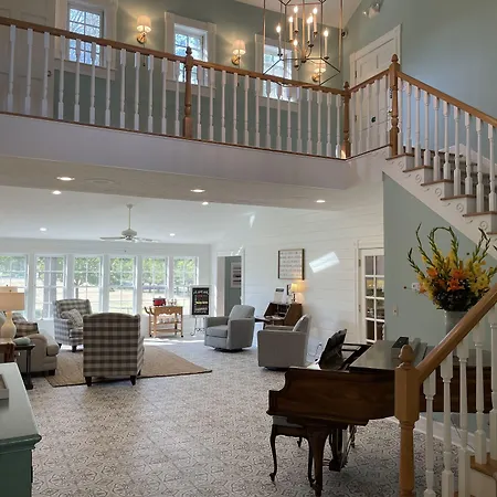 Biddle Point Inn-3